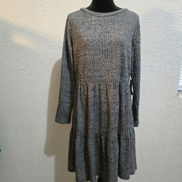 NWT Maggy London Womens Gray Textured Long Sleeve Tiered Dress Size 12 - Picture 1 of 10